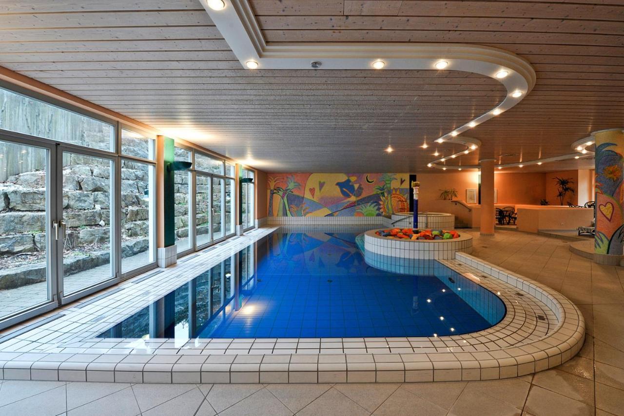 Herzogspark Apartments Mit Oder Ohne Kueche แฮร์โซเกนเอารัค ภายนอก รูปภาพ