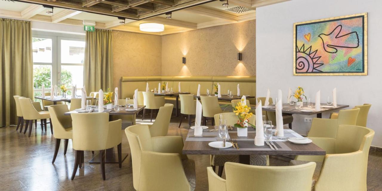 Herzogspark Apartments Mit Oder Ohne Kueche แฮร์โซเกนเอารัค ภายนอก รูปภาพ